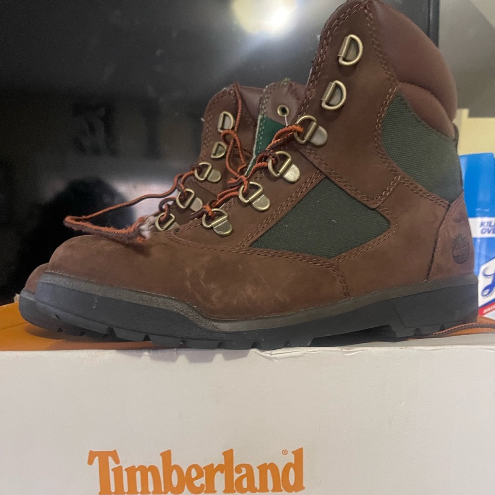 Timberland Kids Brown and Green Boots 6y